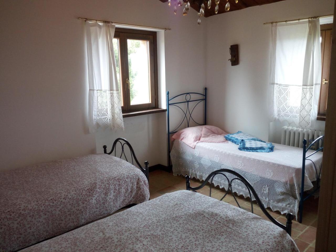 Casale San Martino Agriturismo Bio Sant'Angelo in Pontano Exterior photo