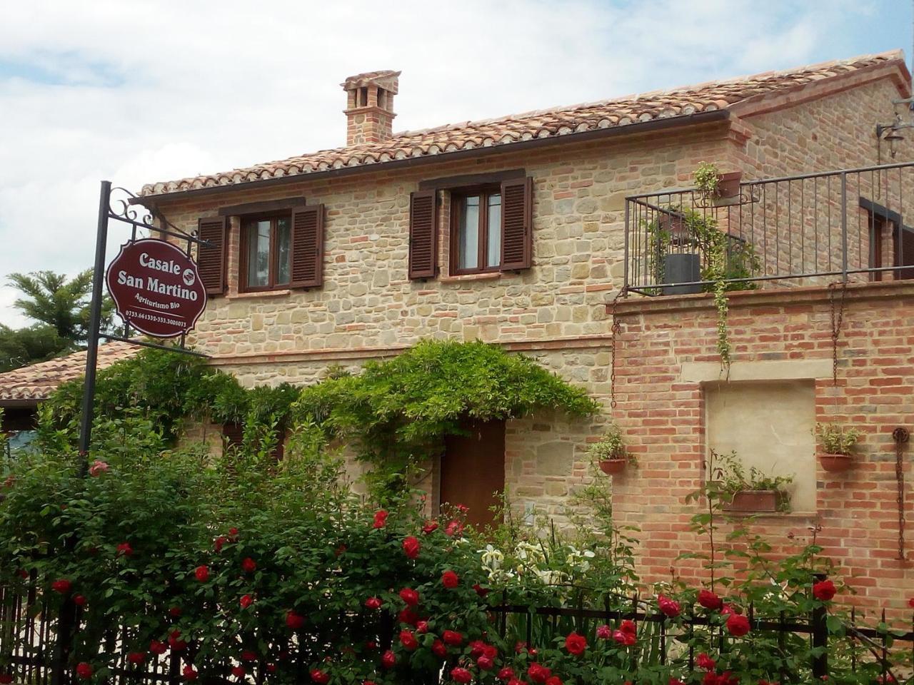 Casale San Martino Agriturismo Bio Sant'Angelo in Pontano Exterior photo